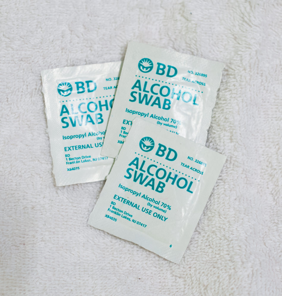 3 alcohol swabs