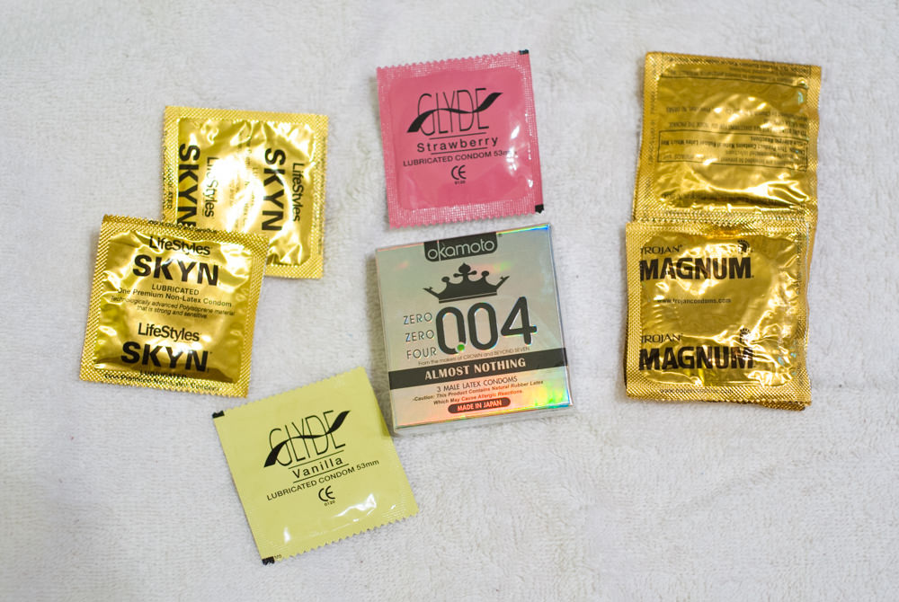 2 Lifestyles Skyn non-latex condoms 2 Glyde flavored condoms a box of 004 condoms (great for toys!) 5 Trojan magnums