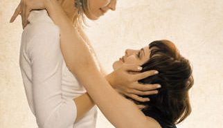 Poly Dating – Sexual Health & Relationship Risks in Polyamory girls in love