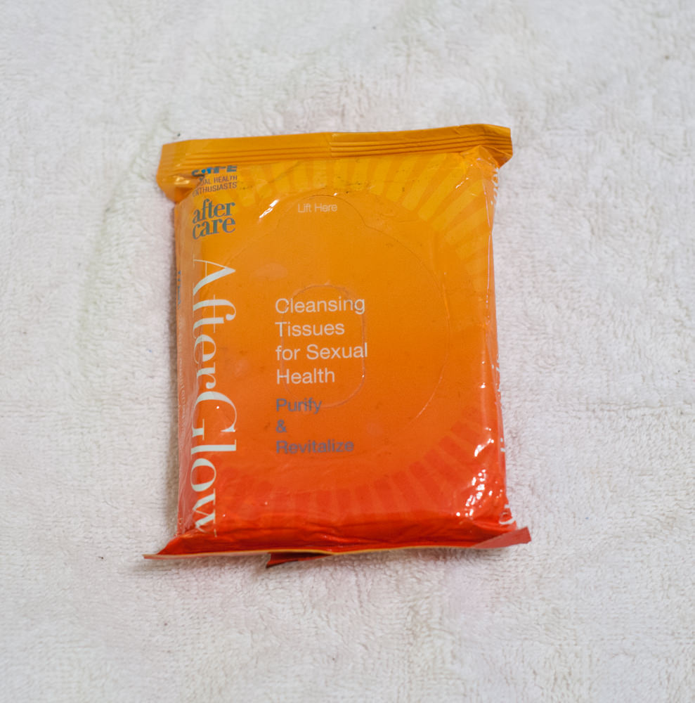 1 package of AfterGlow aftercare cleaning tissues